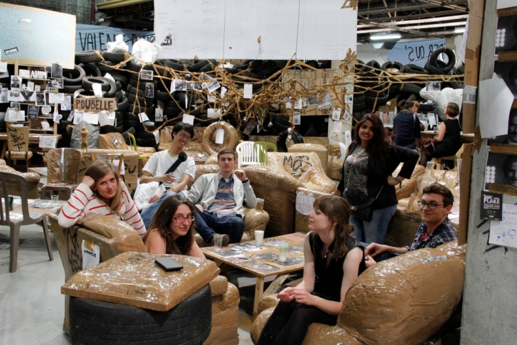 The group in Thomas Hirschhorn’s "Flamme éternelle".